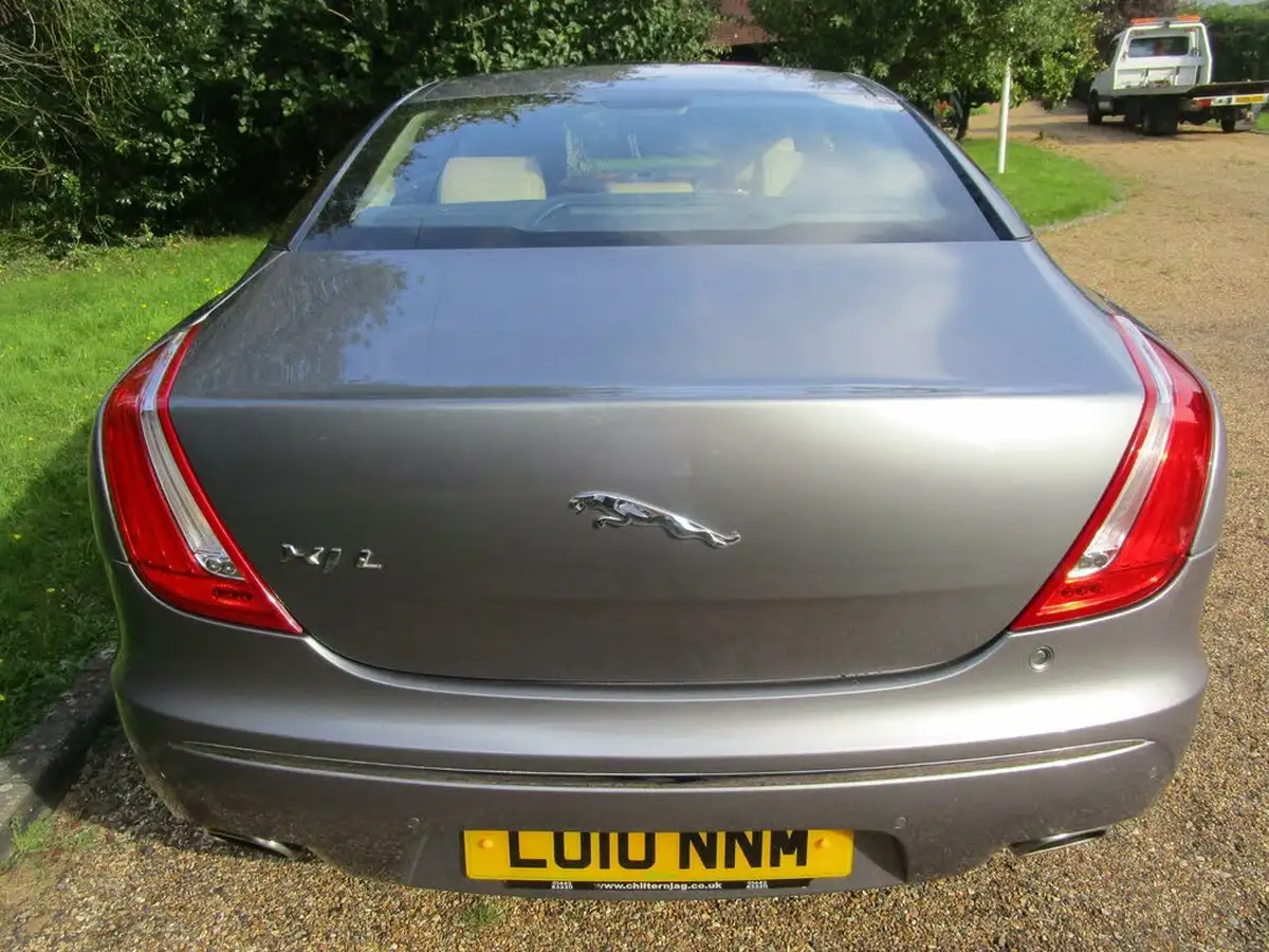 2010-jaguar-xj-series-50-xj-premium-luxury-lwb-big-6