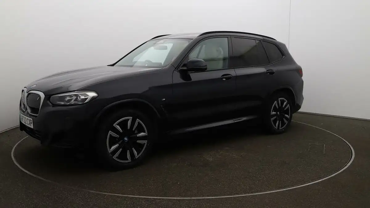 2022-bmw-ix3-e-m-sport-big-43