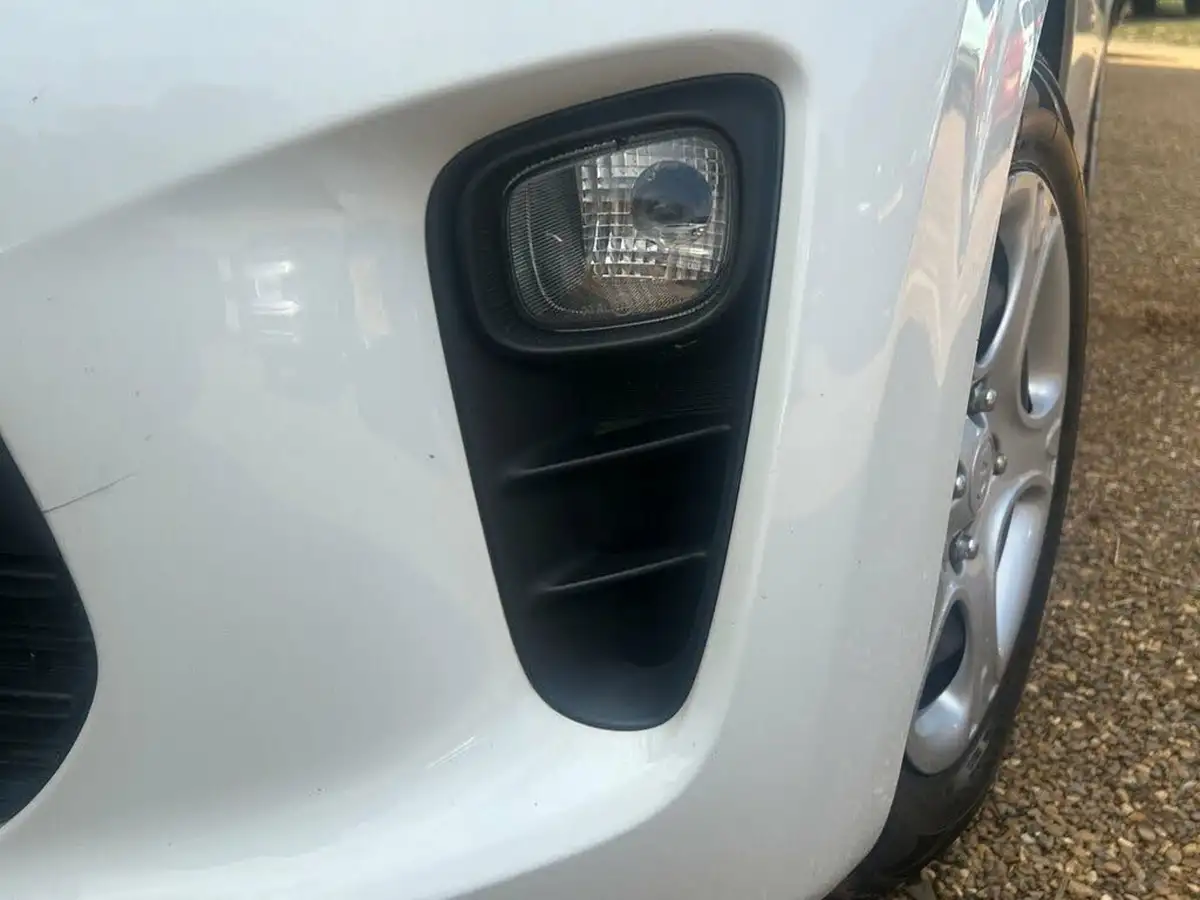 2017-kia-picanto-10-1-big-19