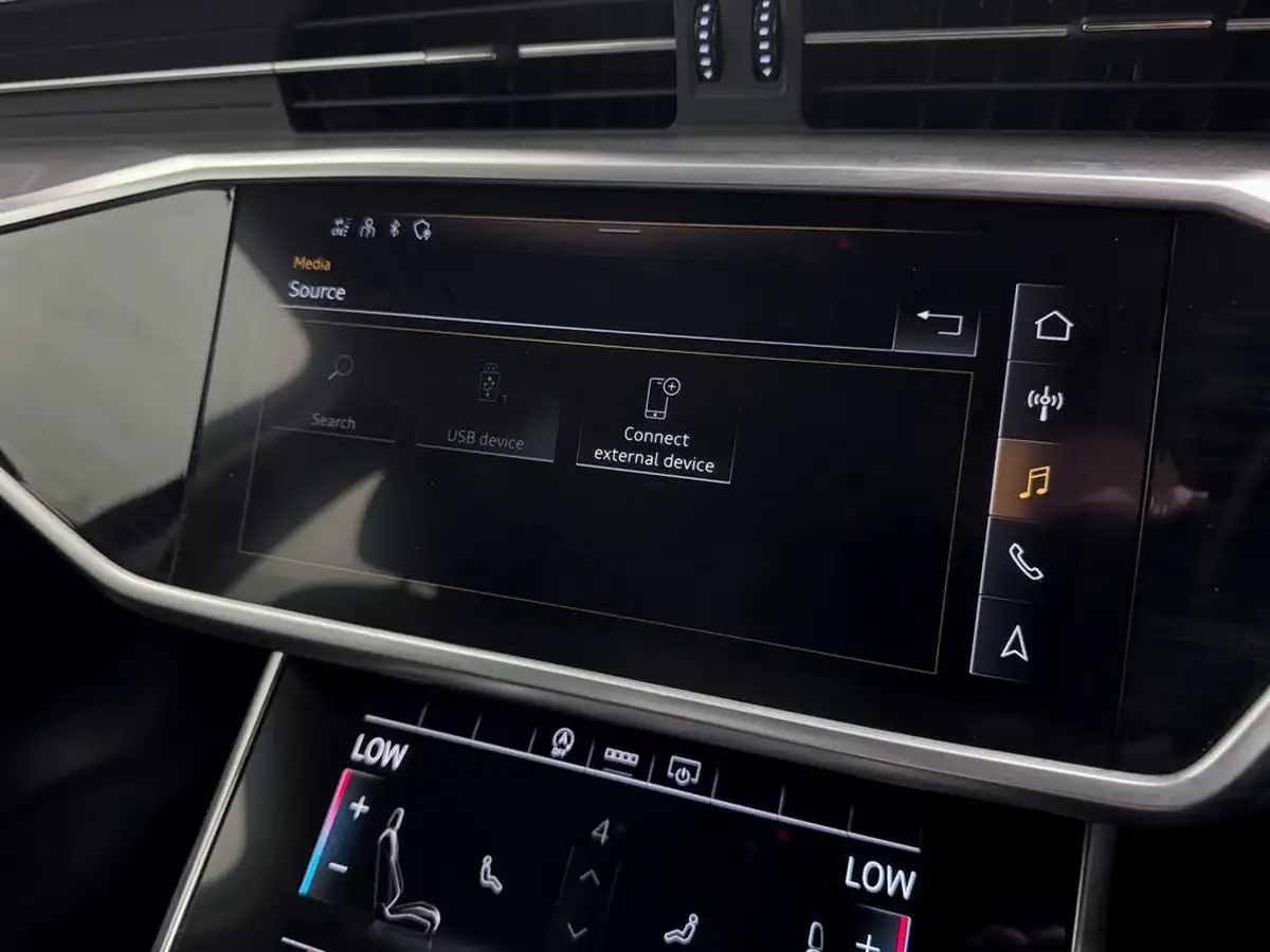2022-audi-a6-saloon-20-40-tfsi-sport-big-34