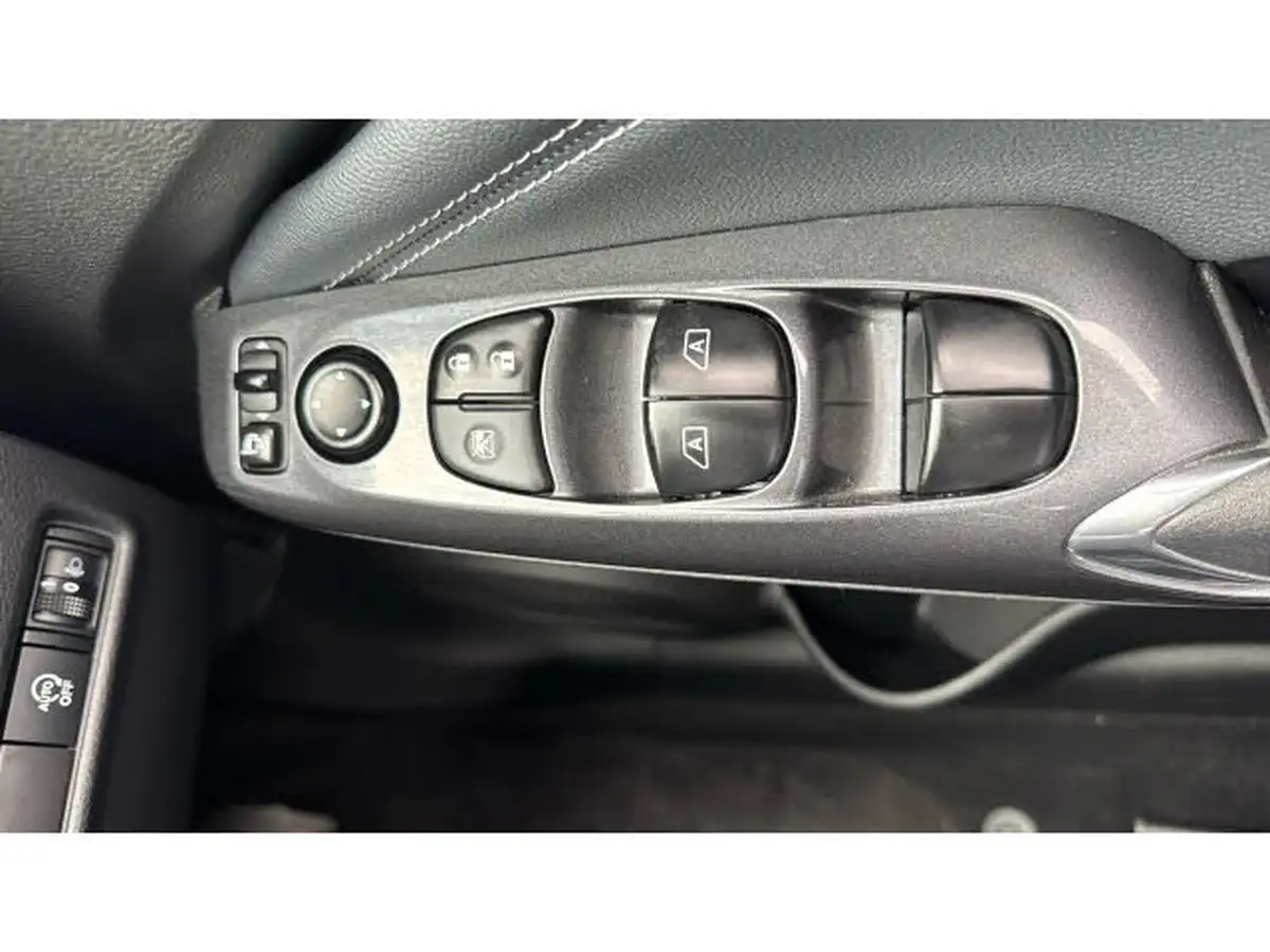 2020-nissan-juke-10-dig-t-tekna-117ps-dct-big-26