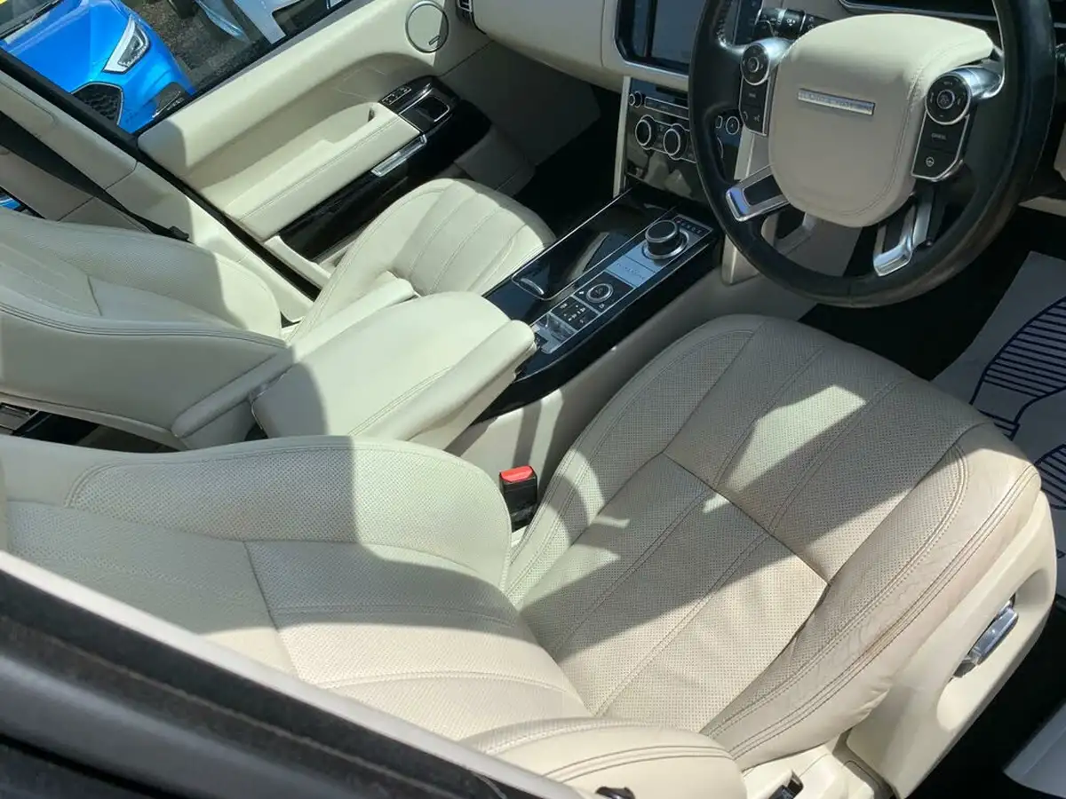 2013-land-rover-range-rover-44-sdv8-vogue-se-big-32