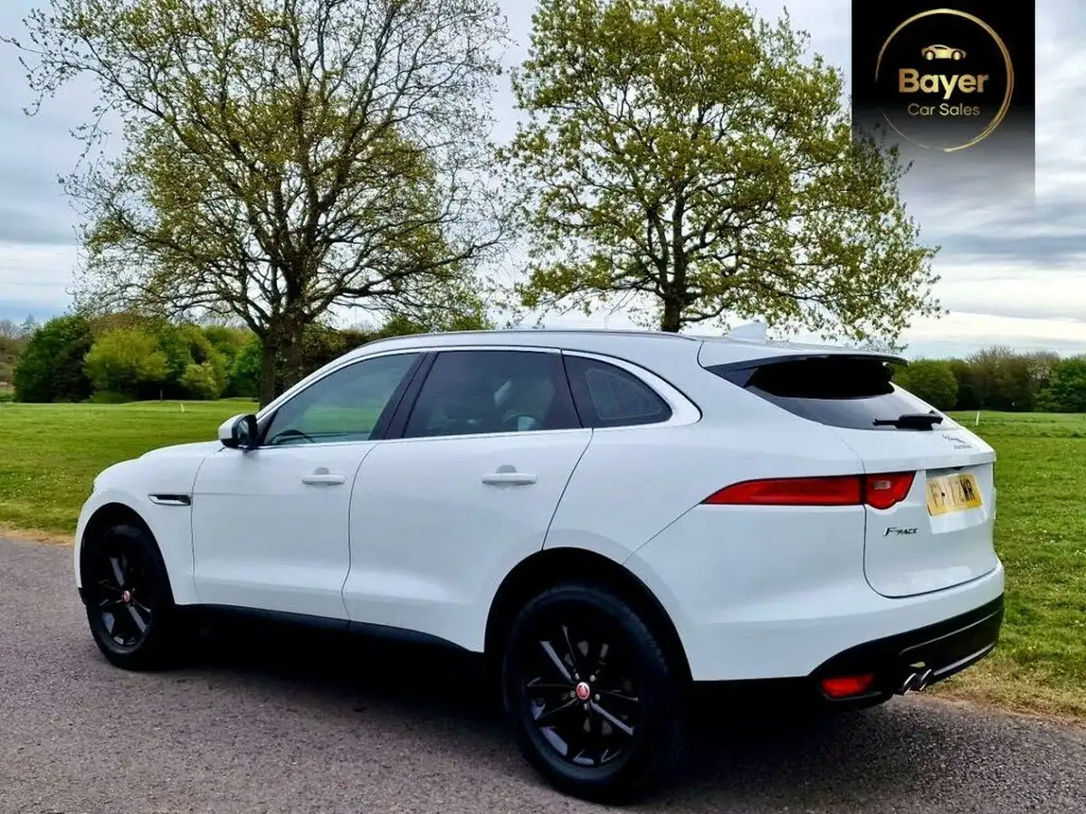 2017-jaguar-f-pace-20-i4d-prestige-180ps-awd-auto-big-5