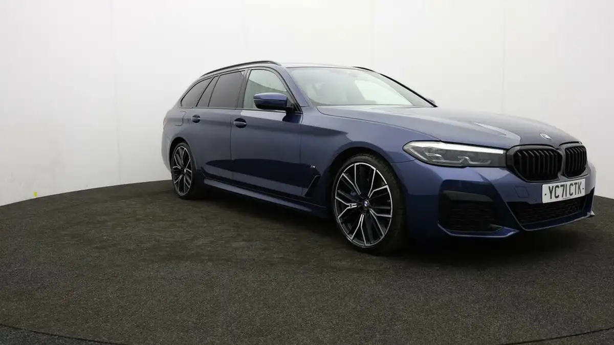 2021-bmw-5-series-20td-520d-m-sport-mht-touring-5d-big-37