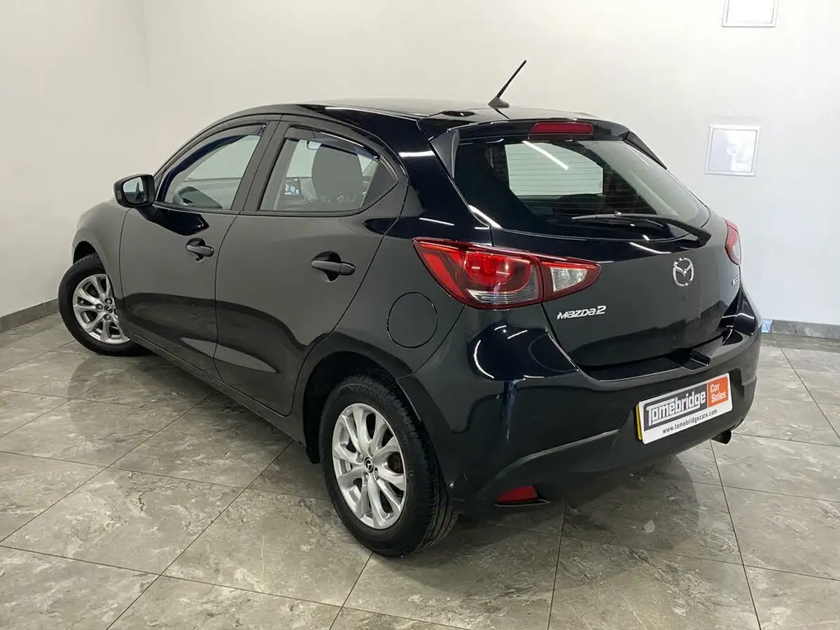 2015-mazda-mazda2-15-se-l-90ps-big-4