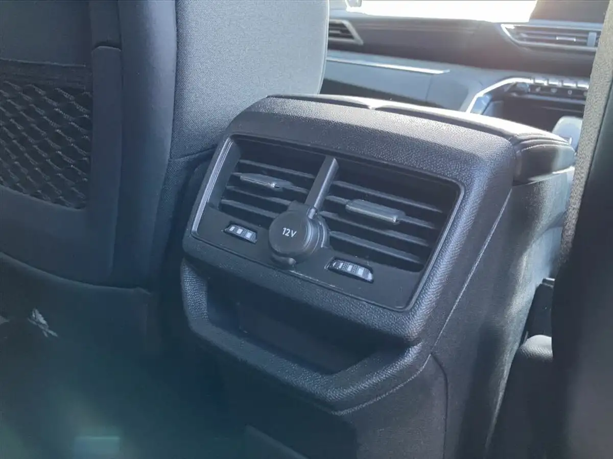 2020-peugeot-3008-suv-16-puretech-gt-line-premium-big-23