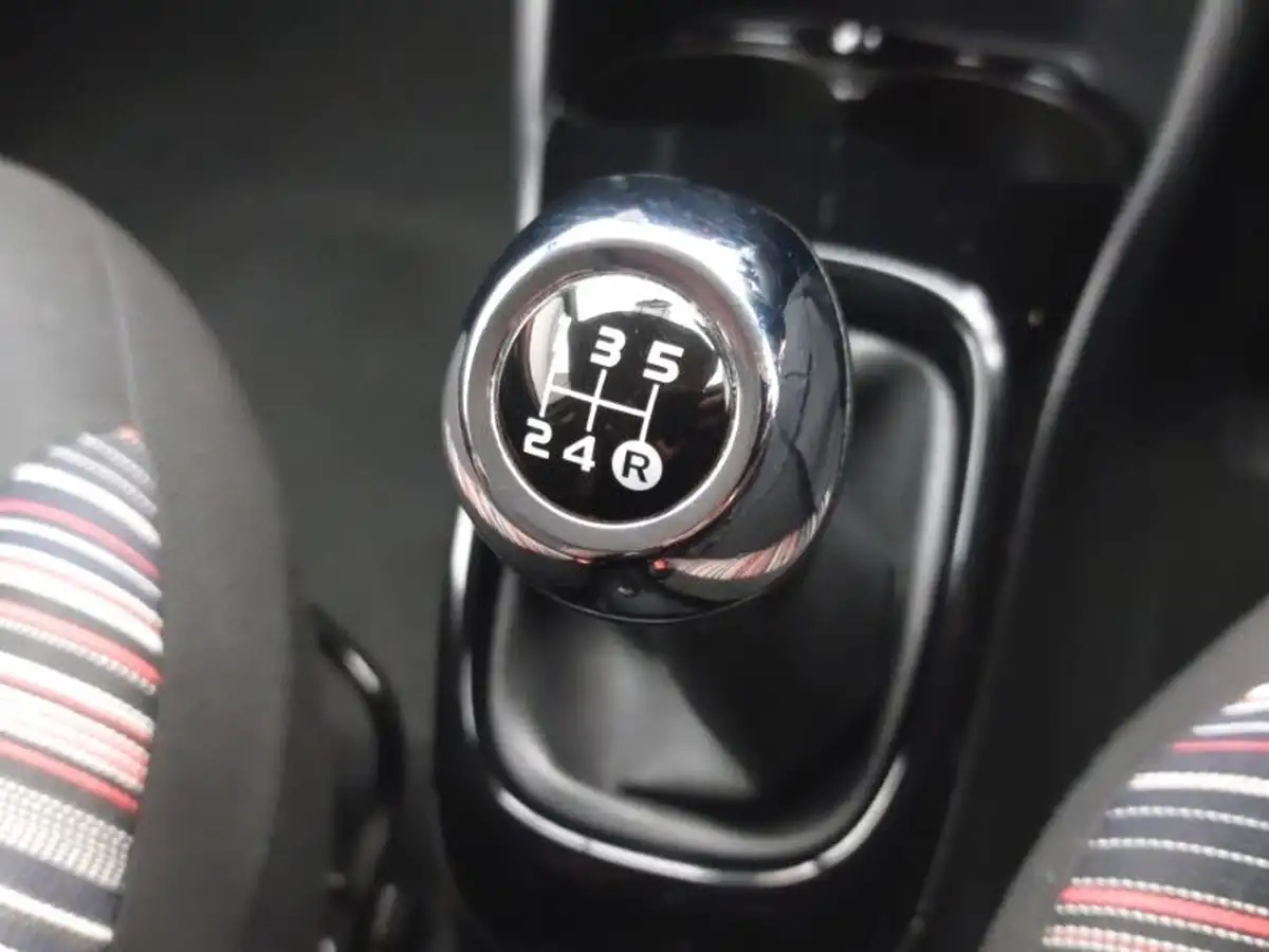 2021-citroen-c1-10-vti-shine-5d-big-14