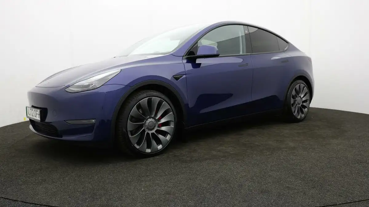 2022-tesla-model-y-e-performance-big-56