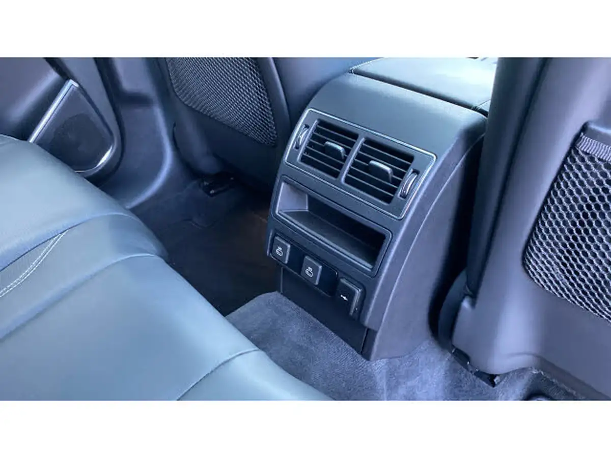 2024-jaguar-f-pace-20-d200-r-dynamic-hse-black-big-17