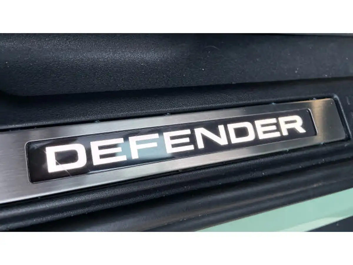 2024-land-rover-90-defender-30-d300-75th-edition-big-21
