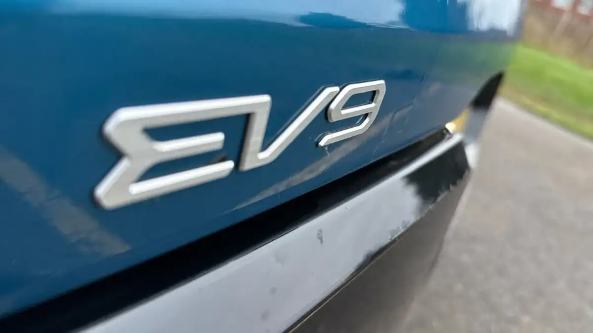 2024-kia-ev9-e-gt-line-s-7-big-33