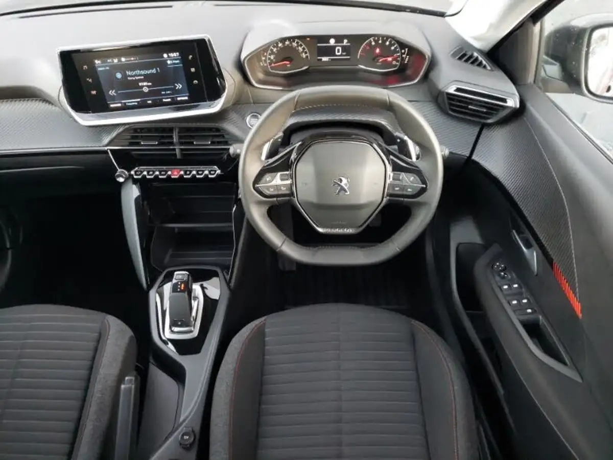 2021-peugeot-208-12-puretech-active-premium-100bhp-eat8-big-6