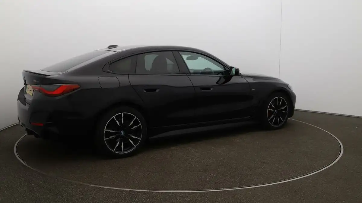 2022-bmw-i4-e-m50-big-48