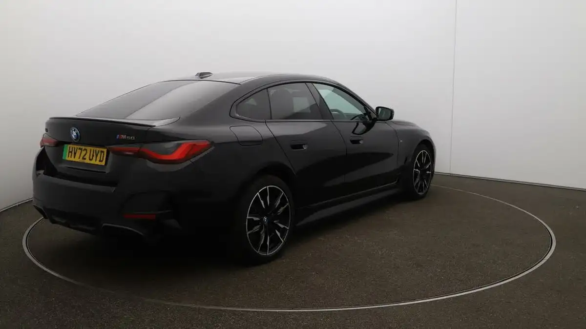 2022-bmw-i4-e-m50-big-7
