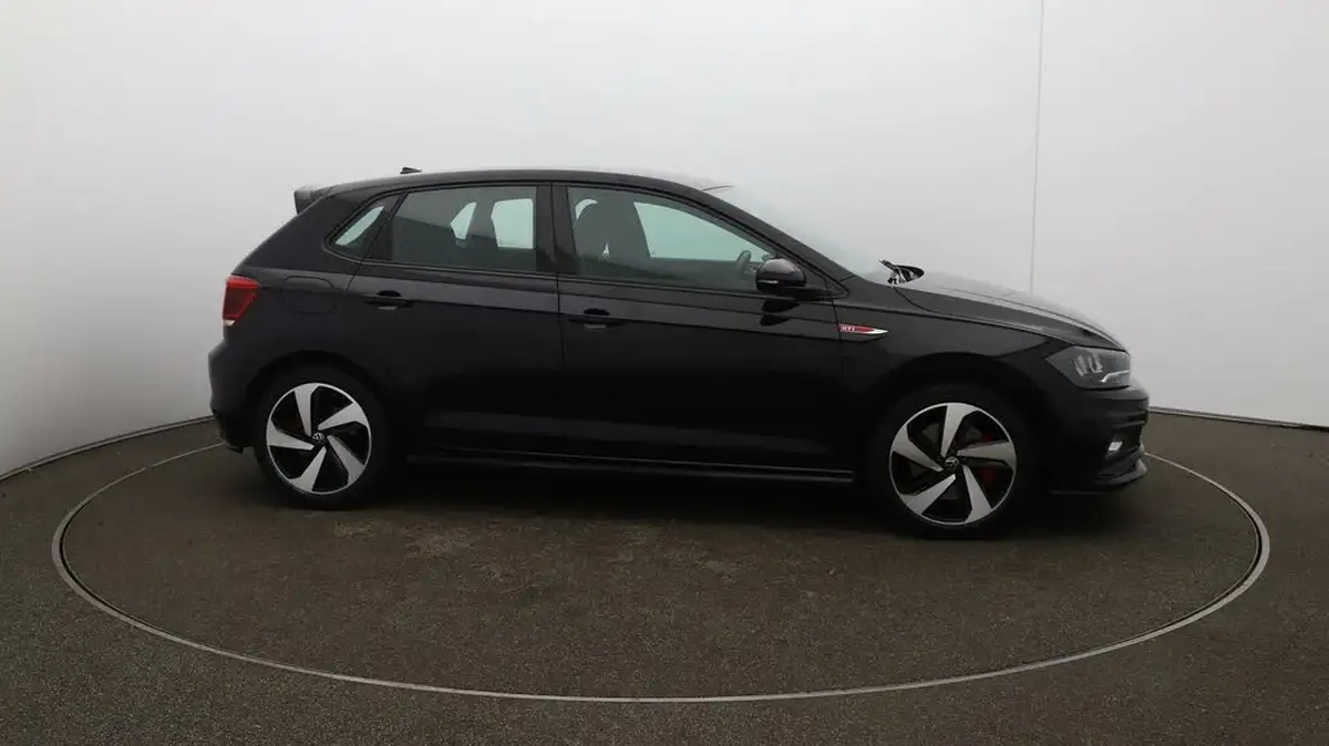 2021-volkswagen-polo-20-tsi-gti-big-41