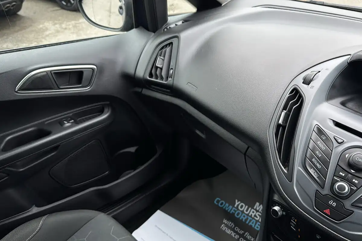 2014-ford-b-max-14-studio-big-20