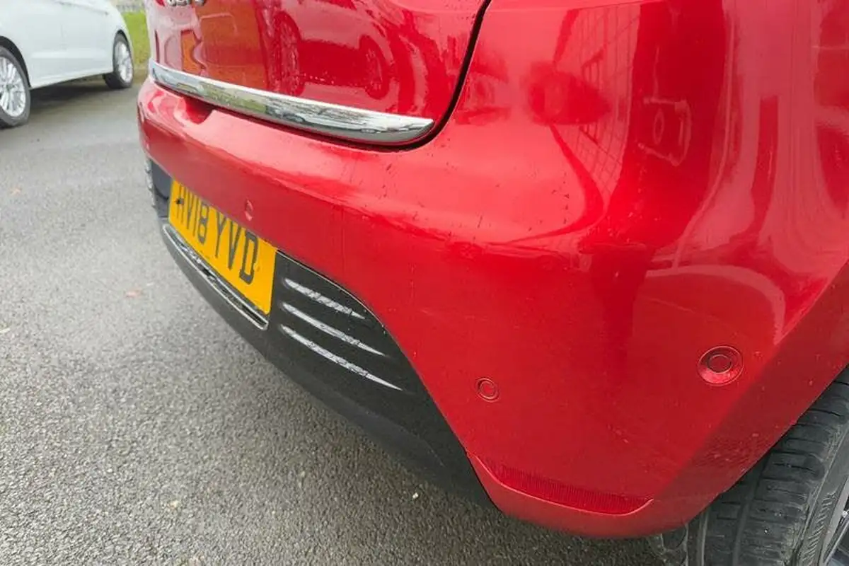 2018-renault-clio-09-tce-signature-nav-big-38