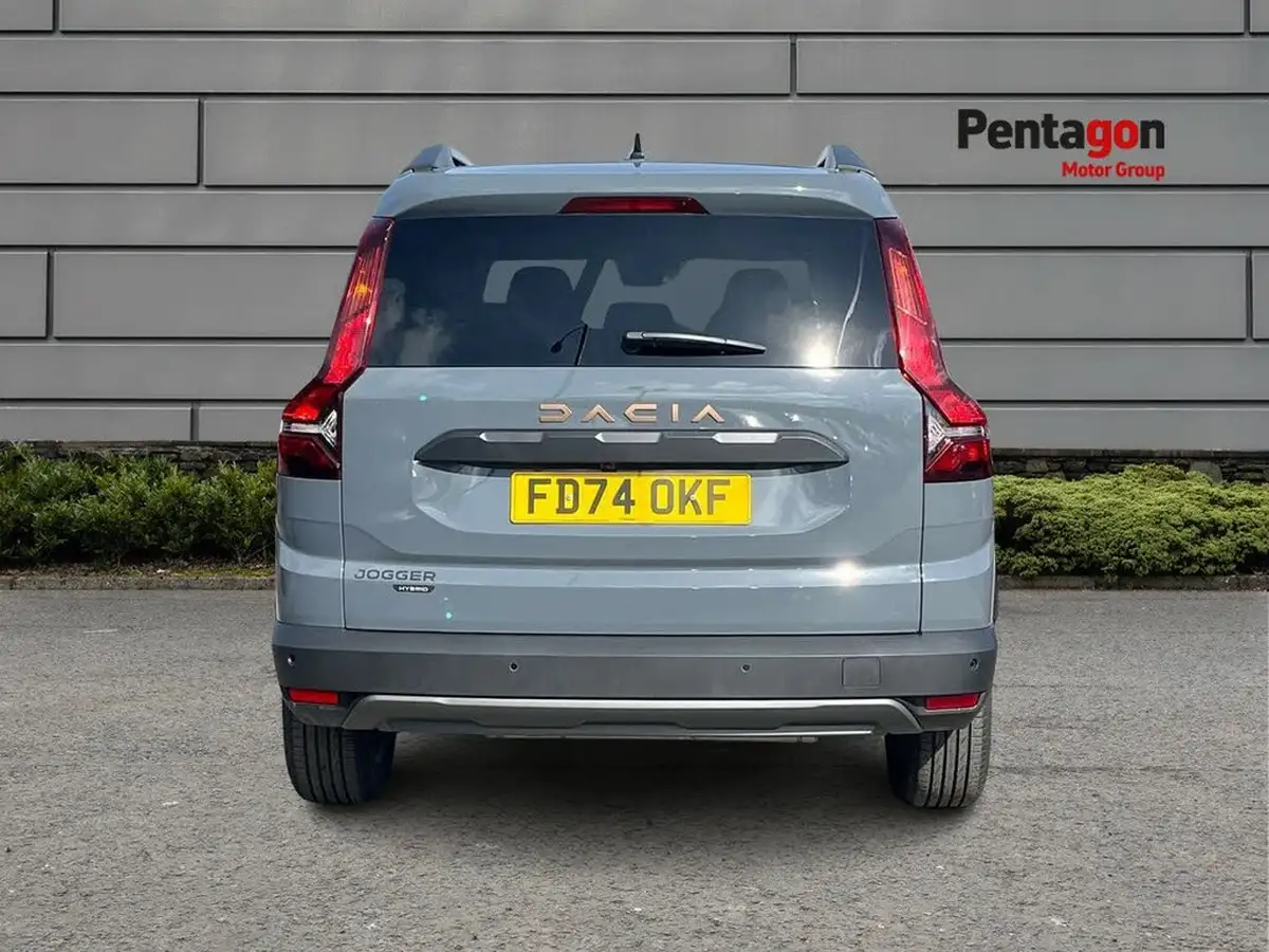 2024-dacia-jogger-16-tce-extreme-big-13