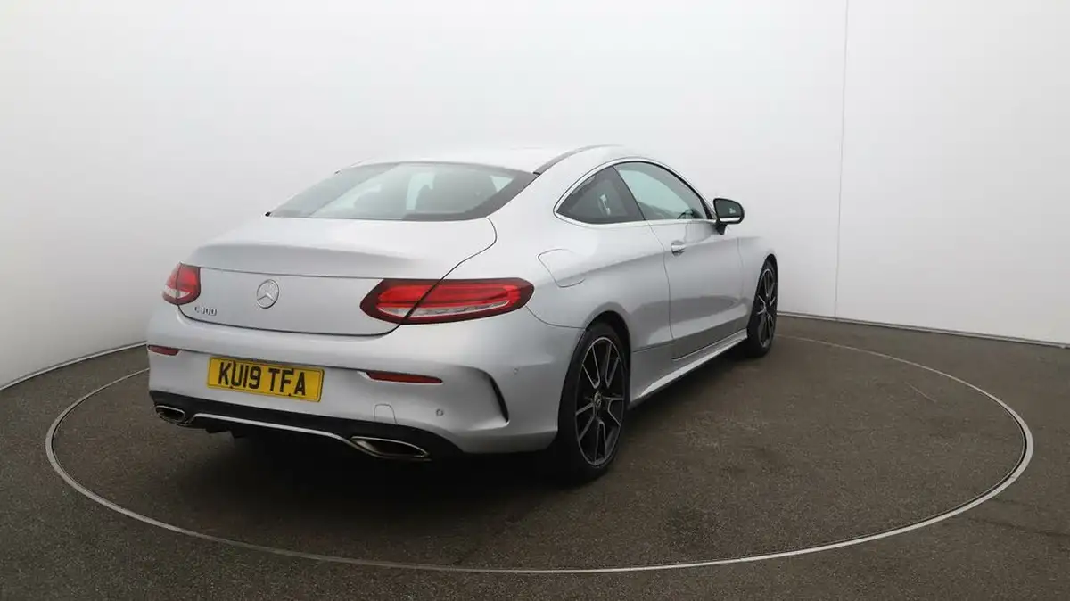 2019-mercedes-benz-c-class-20-c300-amg-line-premium-coupe-2d-big-48
