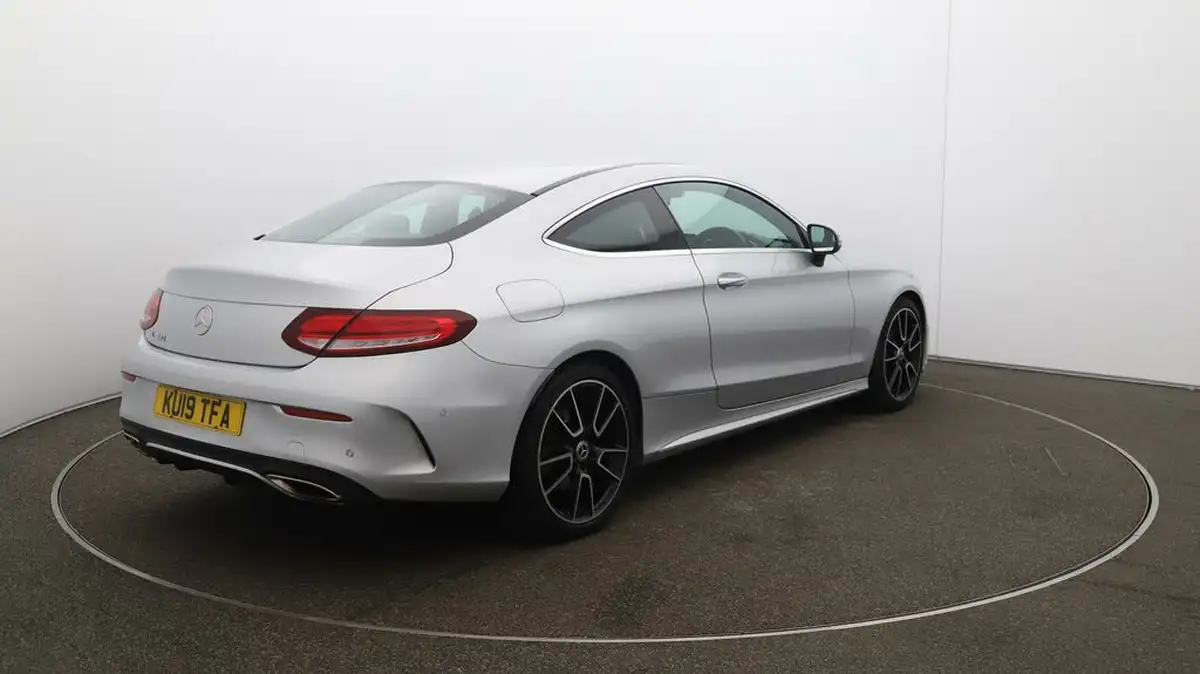 2019-mercedes-benz-c-class-20-c300-amg-line-premium-coupe-2d-big-7