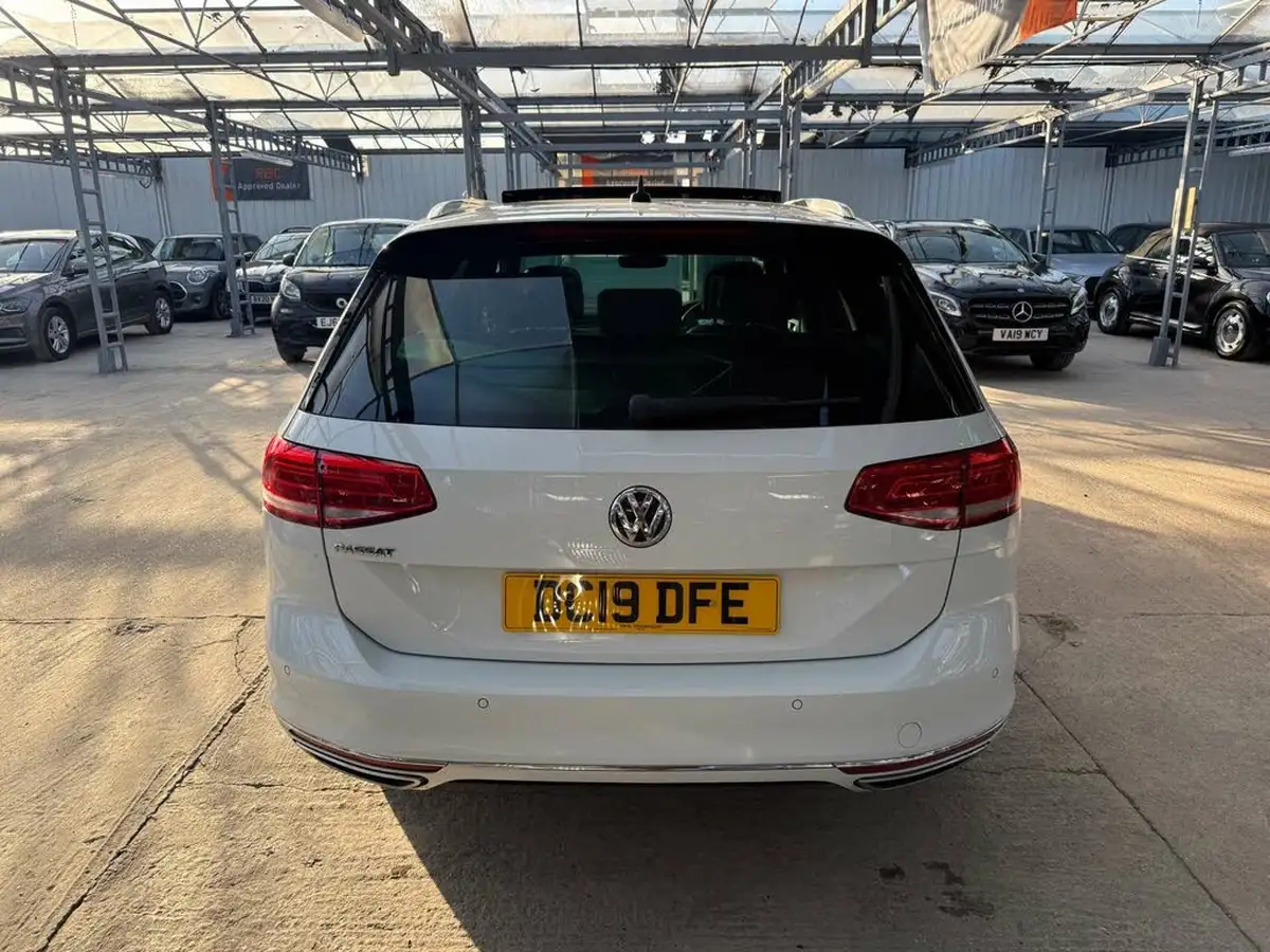 2019-volkswagen-passat-15-tsi-r-line-estate-5d-big-8