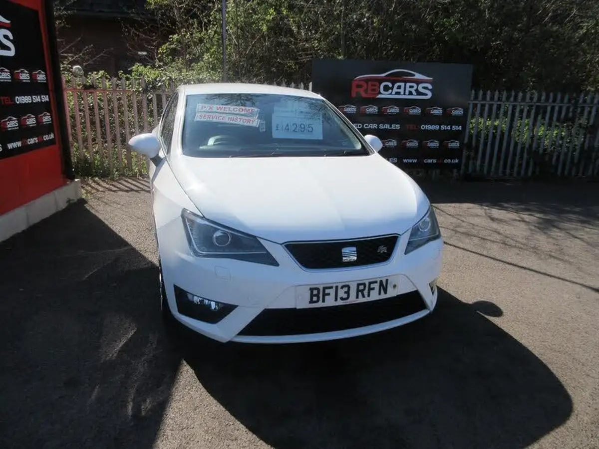 2013-seat-ibiza-12-fr-105-hatchback-5d-big-0