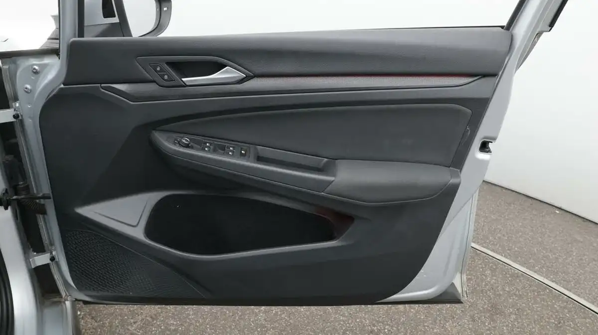 2022-volkswagen-golf-20-tsi-gti-dsg-big-15