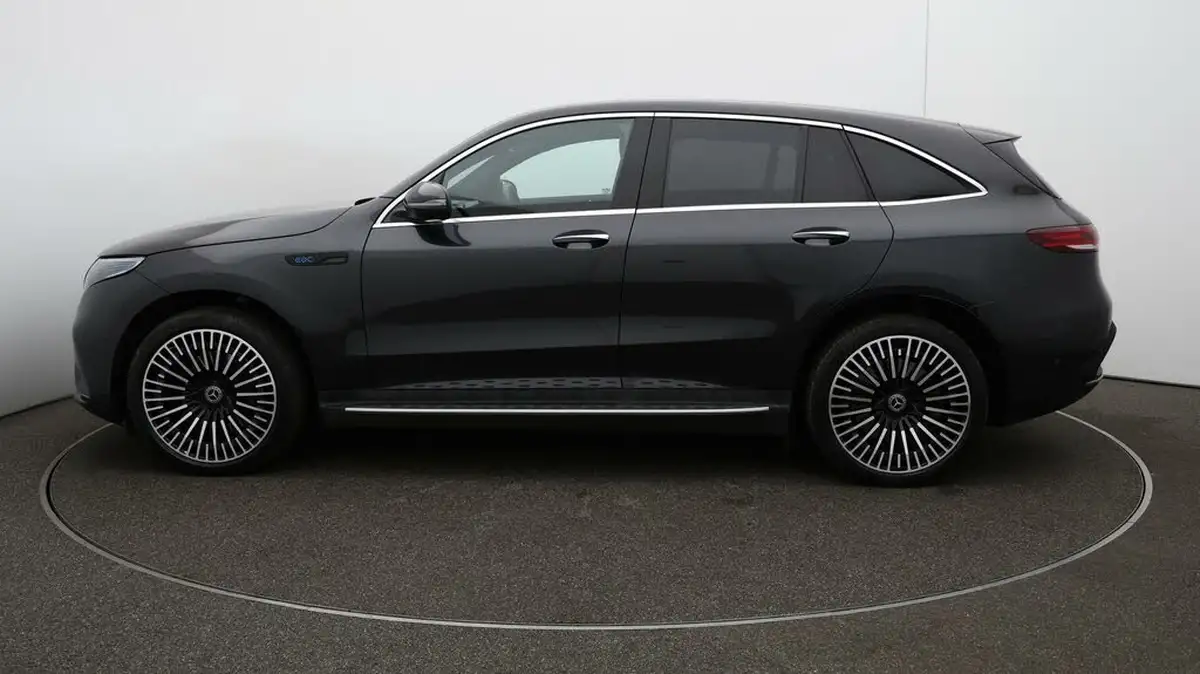 2022-mercedes-benz-eqc-e-eqc-400-amg-line-premium-big-59