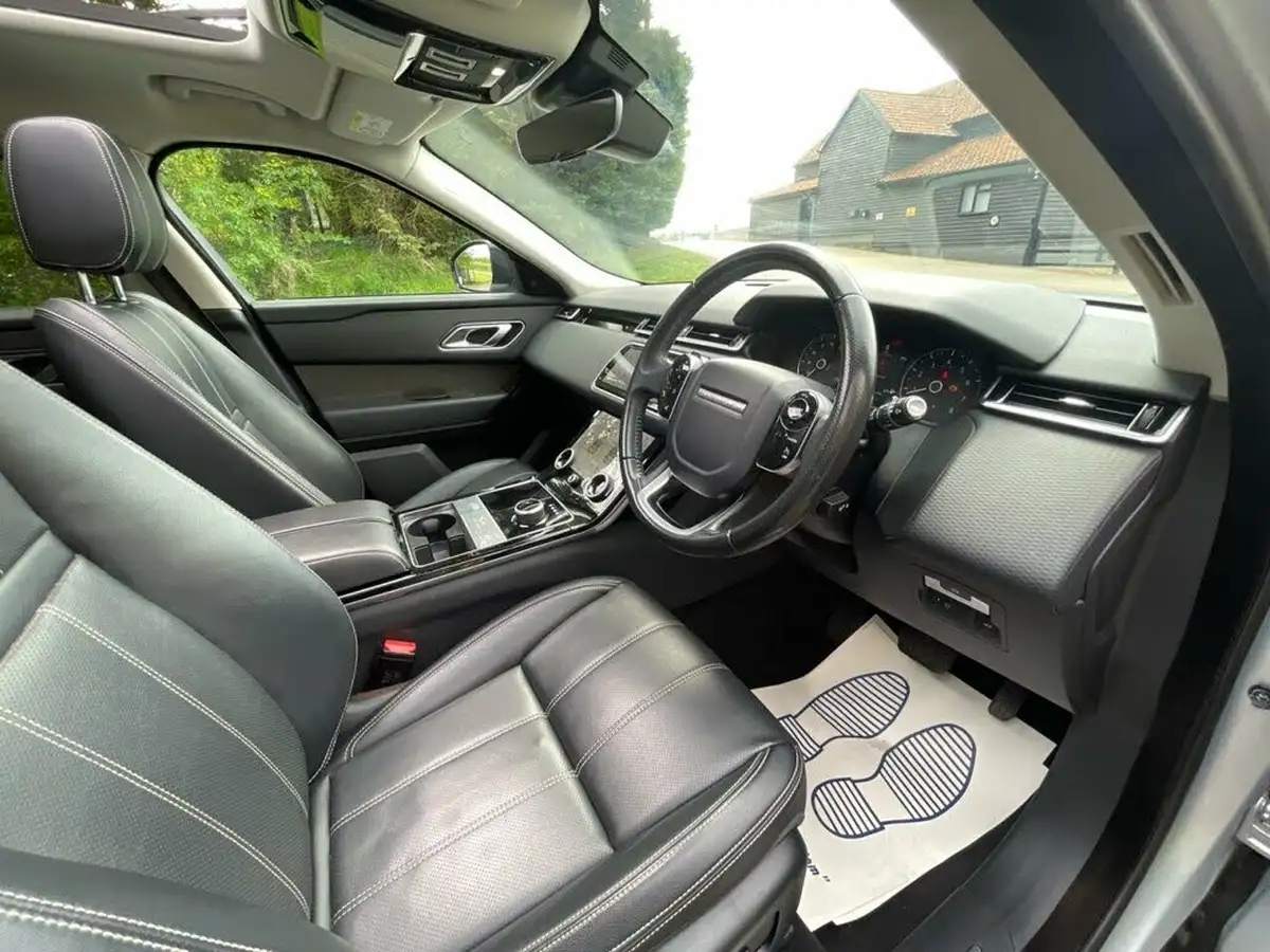 2017-land-rover-range-rover-velar-20-p300-s-big-18