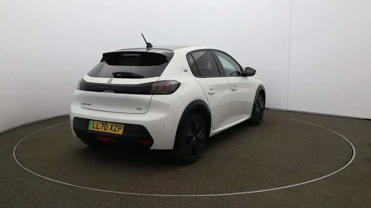 2020-peugeot-208-e-gt-50kwh-big-47