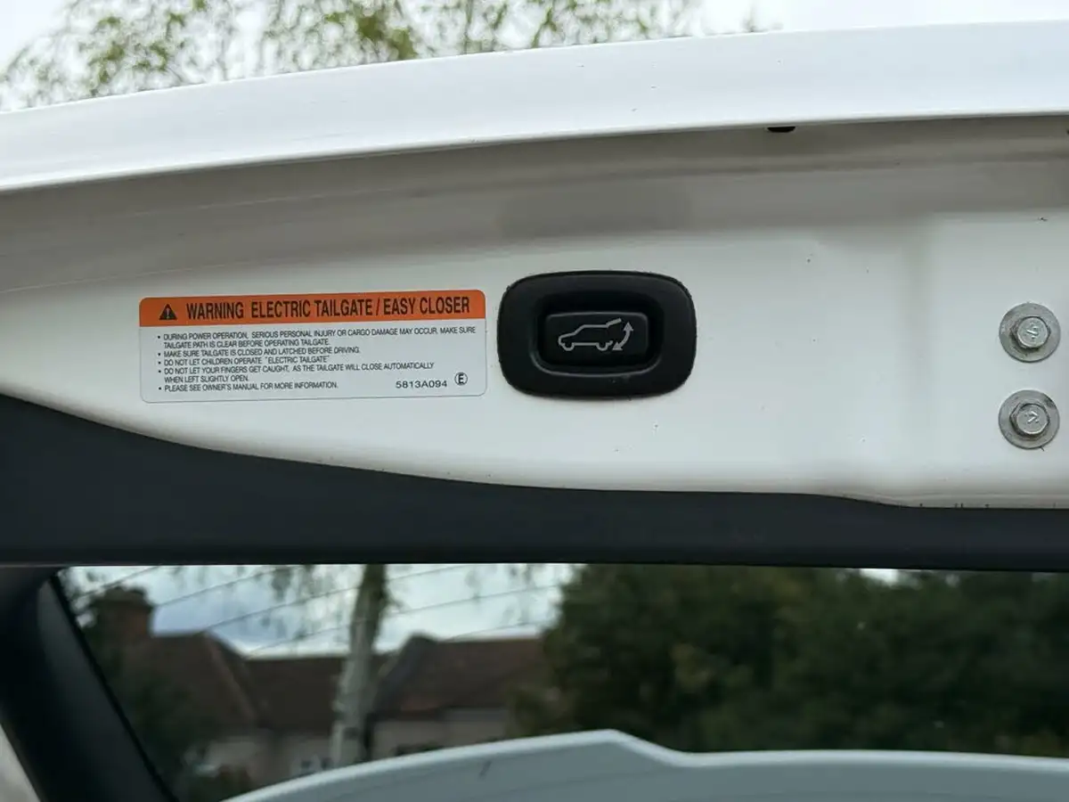 2019-mitsubishi-outlander-24-4h-phev-big-42