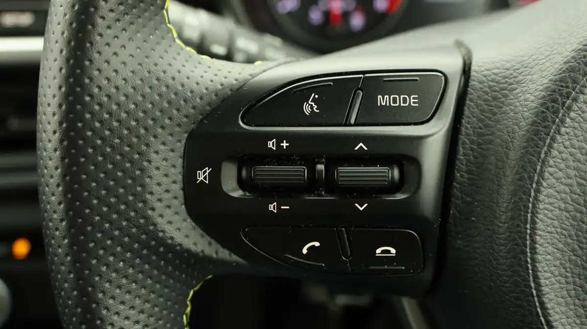 2021-kia-picanto-10-x-line-big-20