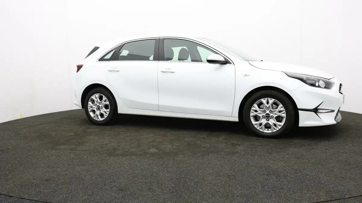2021-kia-ceed-10-t-gdi-2-hatchback-big-36