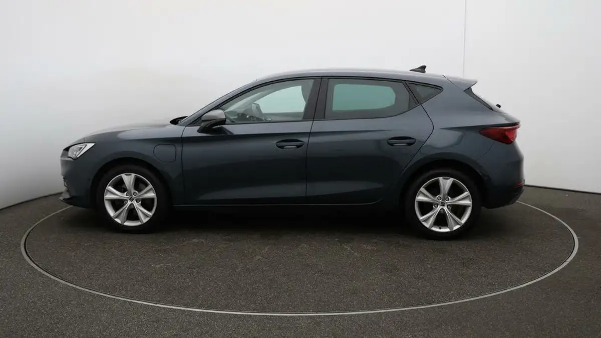 2021-seat-leon-14-e-hybrid-fr-hatchback-big-58