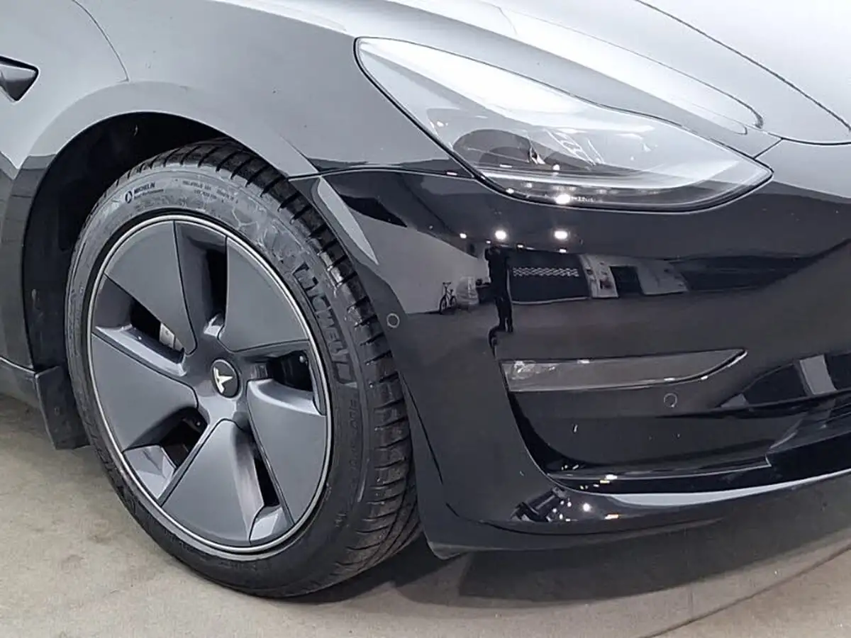 2022-tesla-model-3-e-long-range-big-8