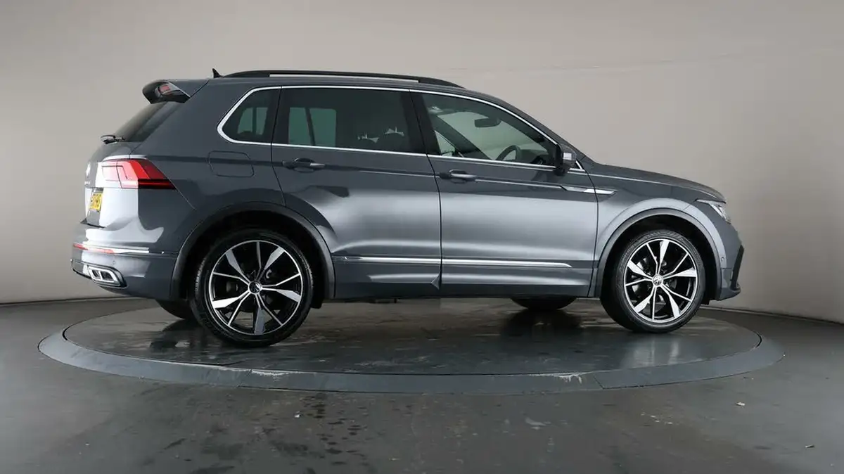 2020-volkswagen-tiguan-15-tsi-r-line-big-55