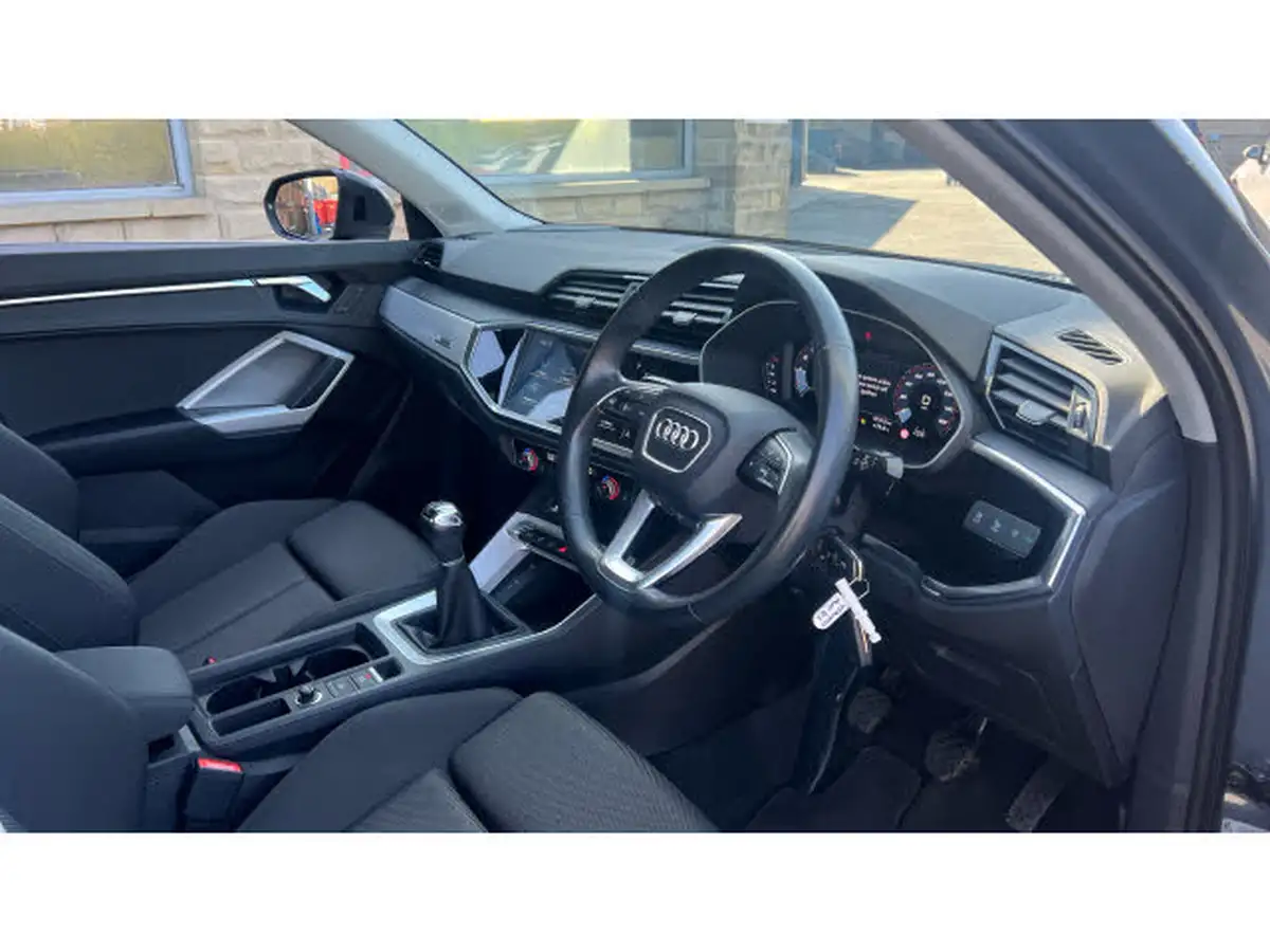 2021-audi-q3-15-35-tfsi-sport-codcomfort-sound-pack-station-wagon-big-10