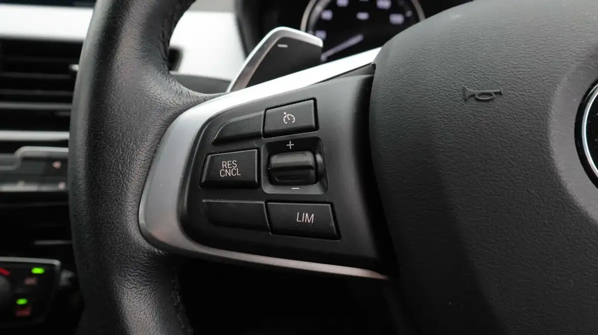 2020-bmw-x1-20-sdrive20i-se-189bhp-big-24
