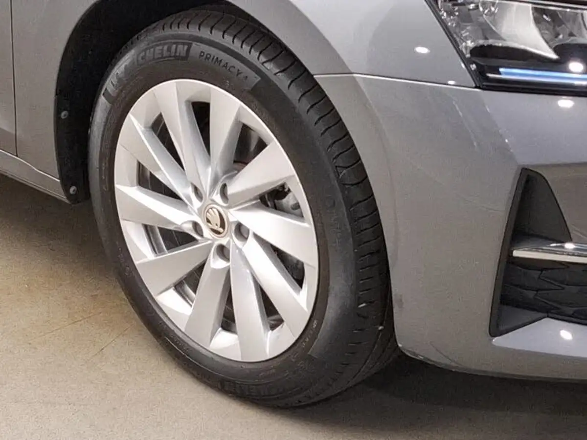 2024-skoda-octavia-20tdi-se-l-150ps-estate-dsg-big-8