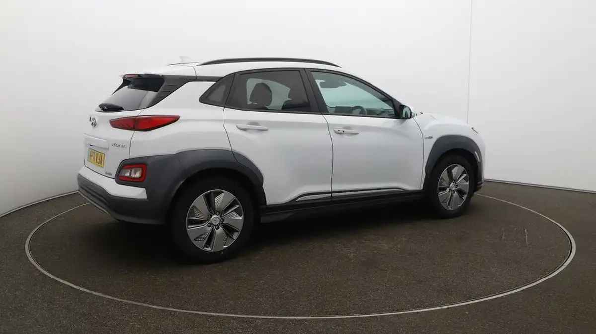 2021-hyundai-kona-e-premium-204ps-big-45