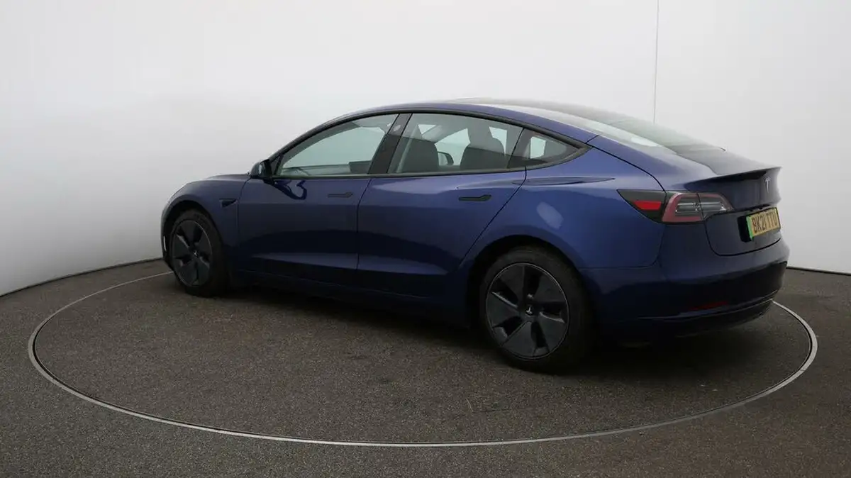 2021-tesla-model-3-e-standard-plus-big-27