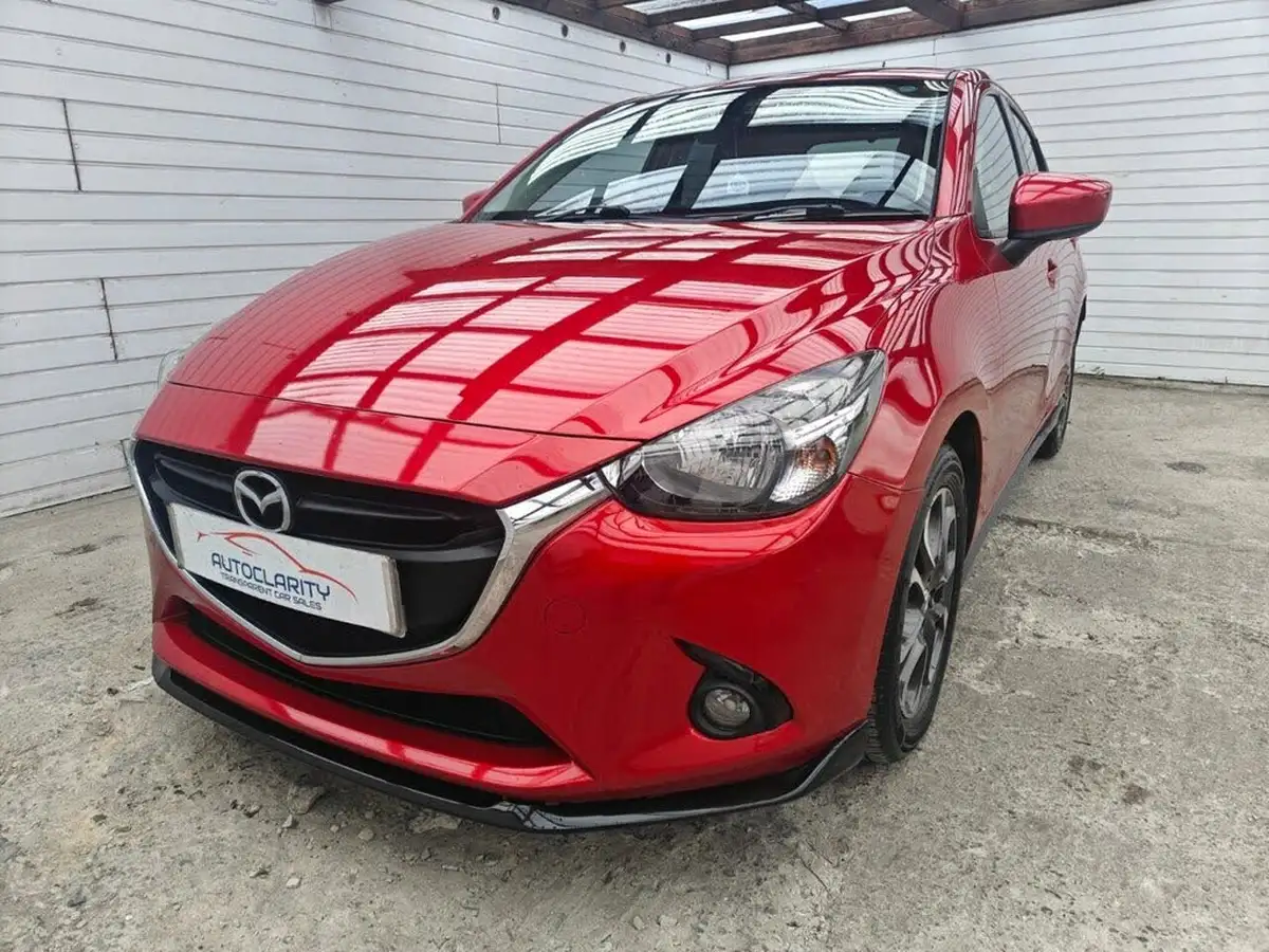 2015-mazda-mazda2-15-sport-black-big-26