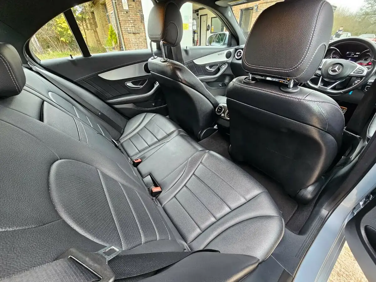 2015-mercedes-benz-c-class-21td-c300h-amg-line-ss-saloon-4d-big-13