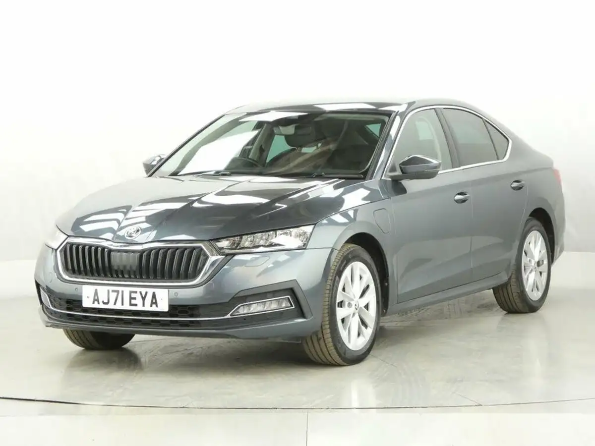 2021-skoda-octavia-big-3