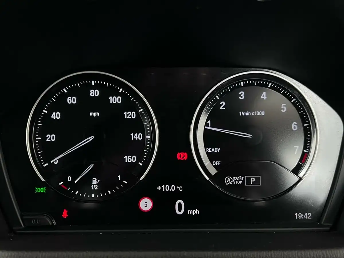 2020-bmw-x1-20-sdrive-20i-xline-big-18
