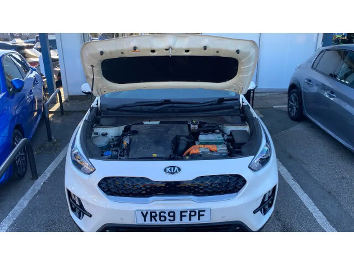2019-kia-niro-16-gdi-3-156kwh-big-7
