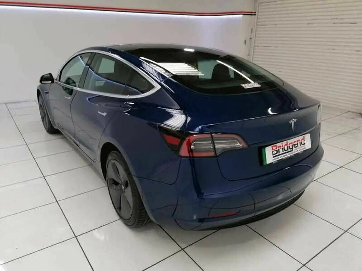 2020-tesla-model-3-e-standard-plus-big-3