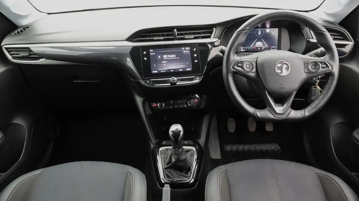 2021-vauxhall-corsa-12i-griffin-edition-big-13