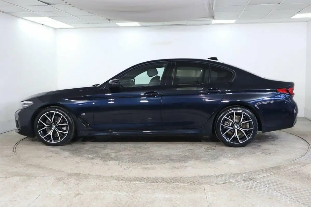 2021-bmw-5-series-20td-520d-m-sport-mht-saloon-4d-big-7