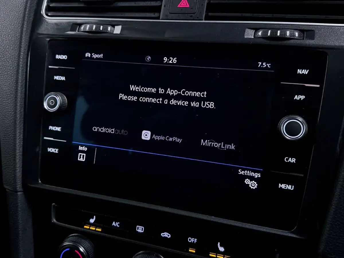 2019-volkswagen-golf-sv-15-tsi-match-edition-130ps-big-33